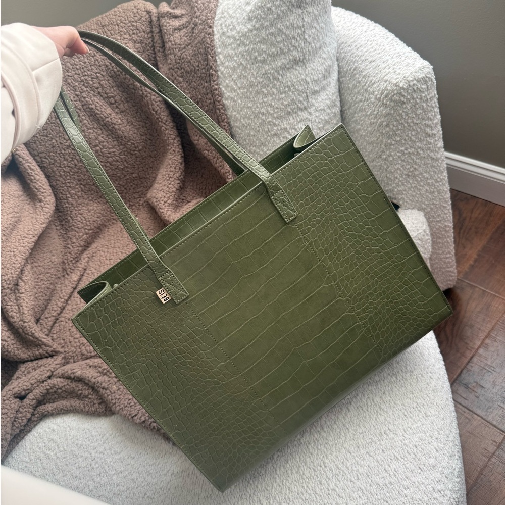 BEIS Olive Crocodile-Embossed Tote